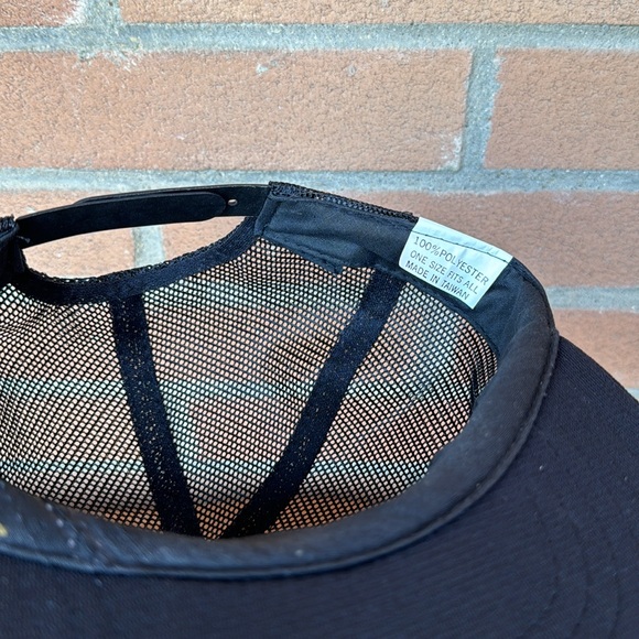 Vintage PLAYBOY Snapback / 80s / 90s / Trucker Style / Made In Taiwan - Picture 6 of 10